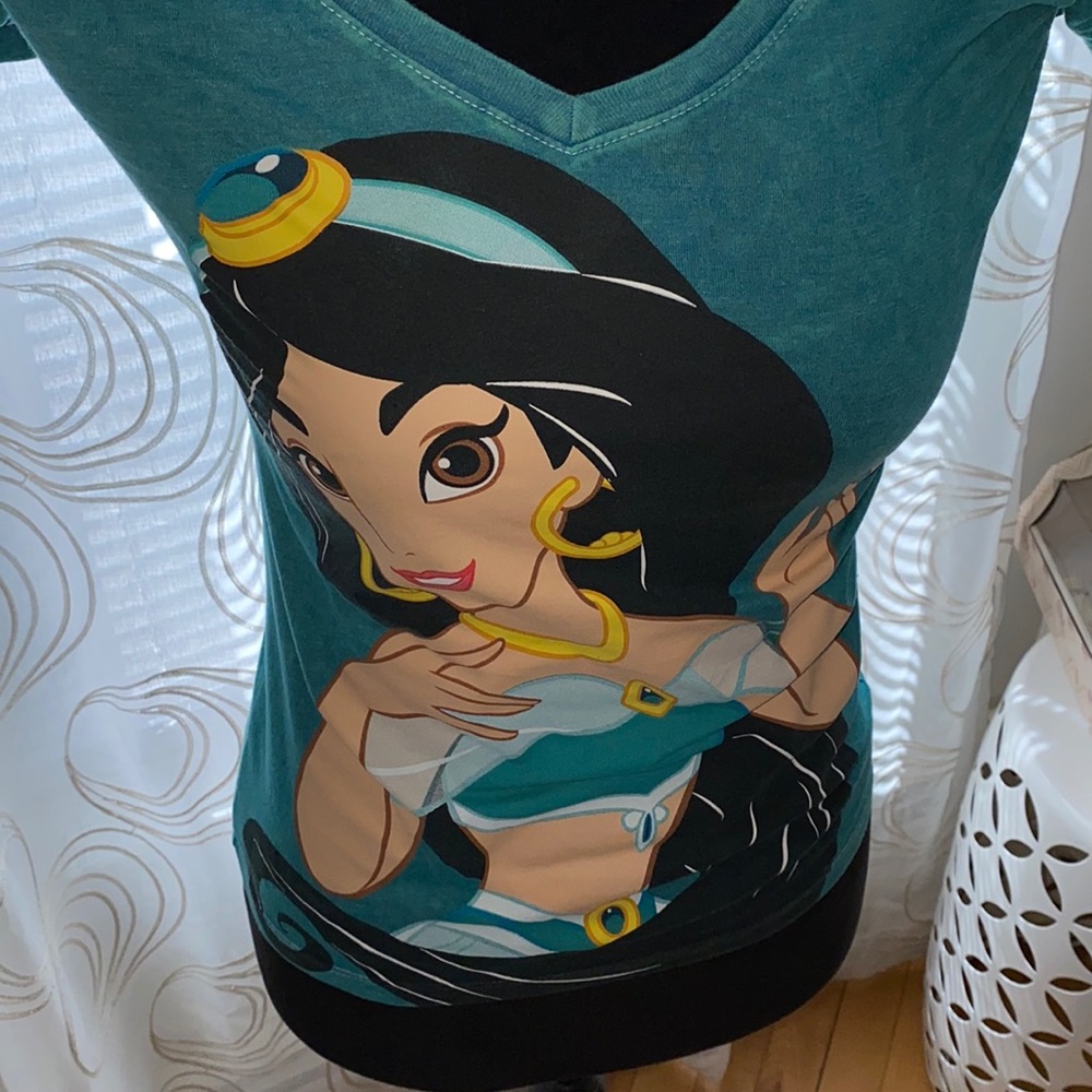 Jasmine T-shirt